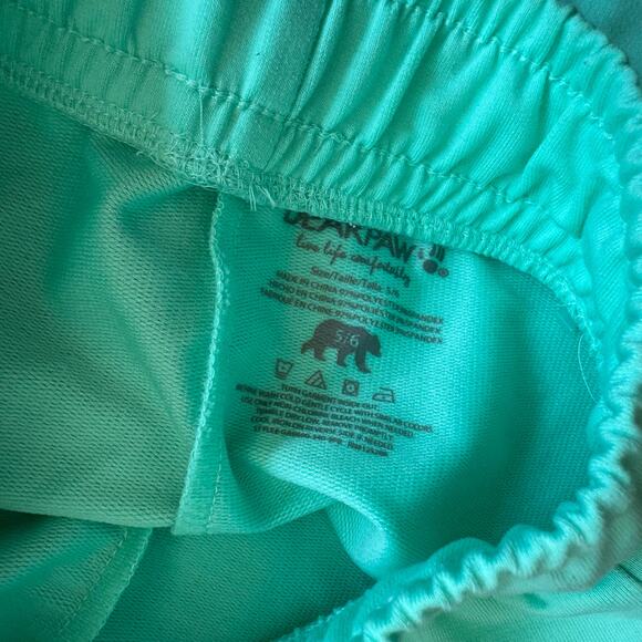 BearPaw Girls Size 5/6 Green Cargo Pants - Picture 3 of 3